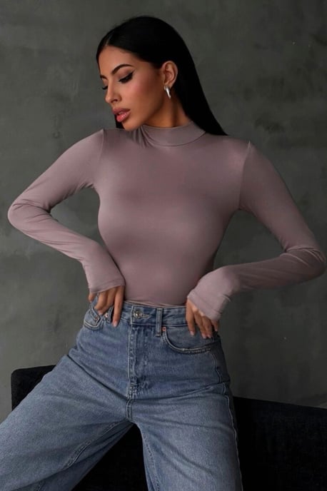 Bipantolon body de mujer de corte slim con medio cuello alto - Image 1