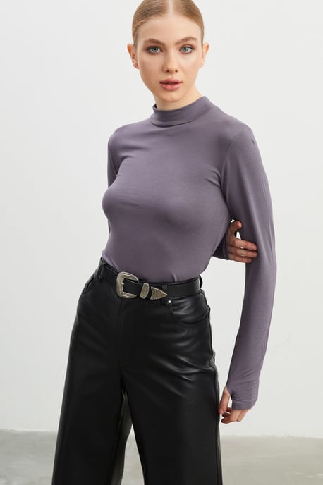 Bipantolon Body de mujer de corte ajustado con cuello semialto - Image 4