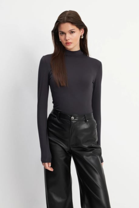 Bipantolon Pack de 4 bodies de cuello alto para mujer de corte ajustado - Image 5
