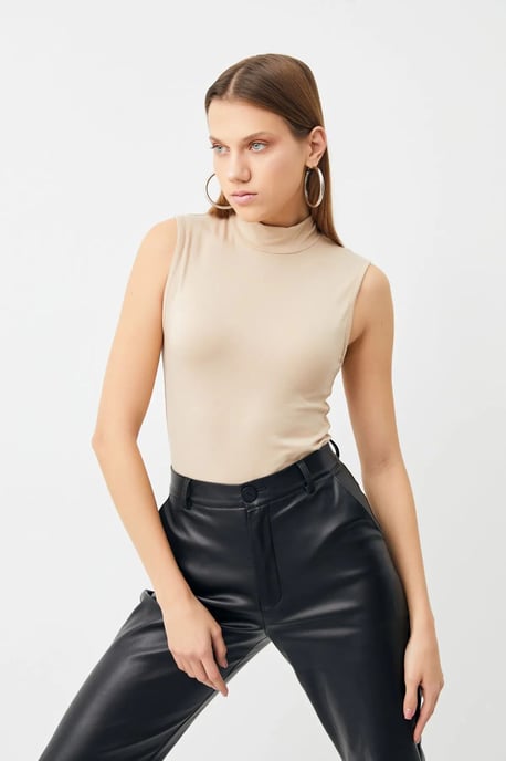 Pack de 2 bodies de mujer sin mangas con medio cuello vuelto - Image 2