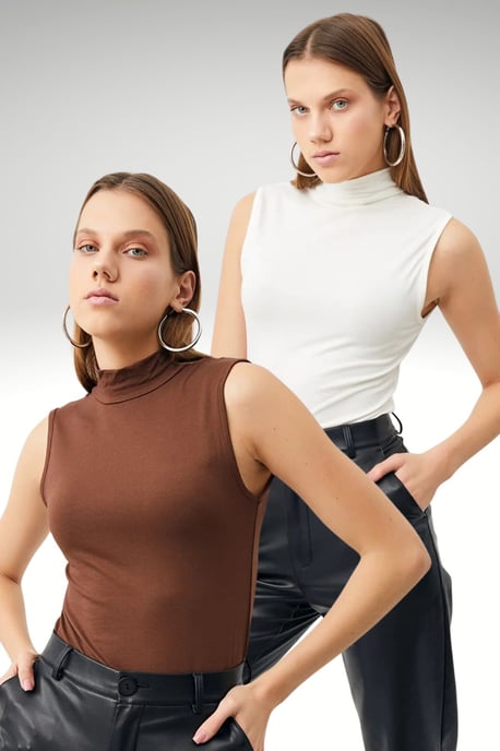 Bipantolon Pack de 2 bodies sin mangas con medio cuello alto para mujer - Image 1