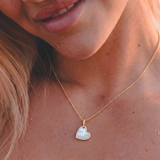 Collar de Corazón de Madreperla para Mujer con Circonitas y Baño de Oro en Plata de Ley 925 BICLL036 - Image 2