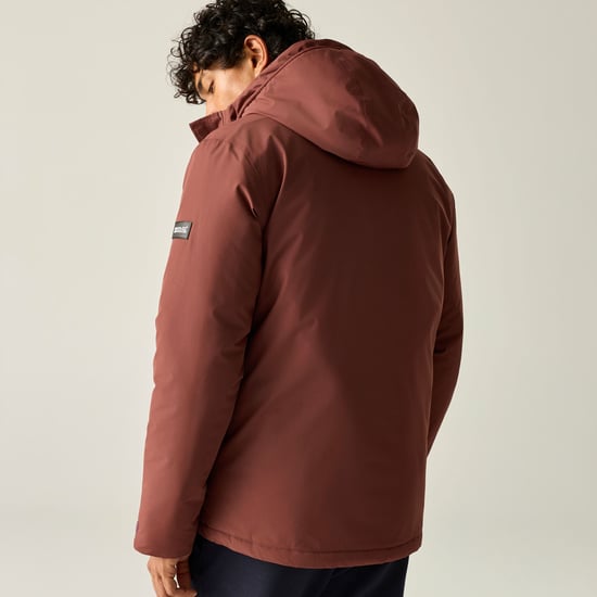 Regatta Chaqueta impermeable acolchada para hombre Sterlings (Cereza oscuro/Negro) - Image 5