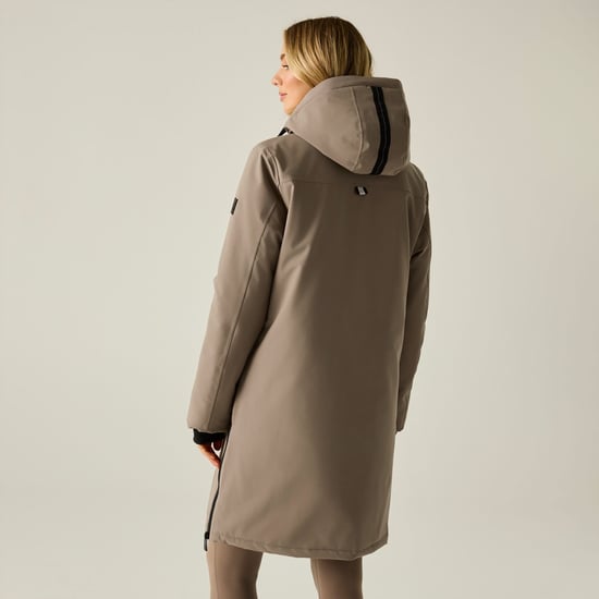 Regatta Chaqueta impermeable acolchada para mujer (Moca/Marfil claro) - Image 5