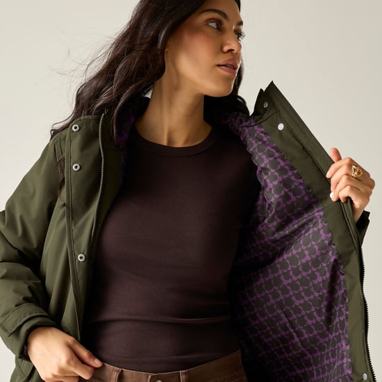 Regatta Chaqueta impermeable acolchada para mujer Orla Kiely (Brown Shadow/Eccentric Purple) - Image 4