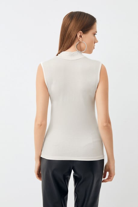 Bipantolon Blusa de mujer sin mangas con medio cuello alto - Image 5