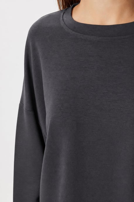 Conjunto de dos piezas de pierna ancha con blusa de cuello redondo - Image 4