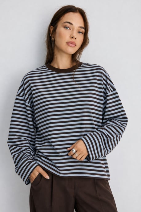 Bipantolon Sudadera oversize de mujer a rayas con cuello redondo - Image 3