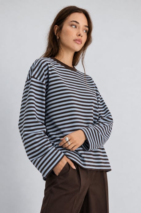 Bipantolon Sudadera oversize de mujer a rayas con cuello redondo - Image 4