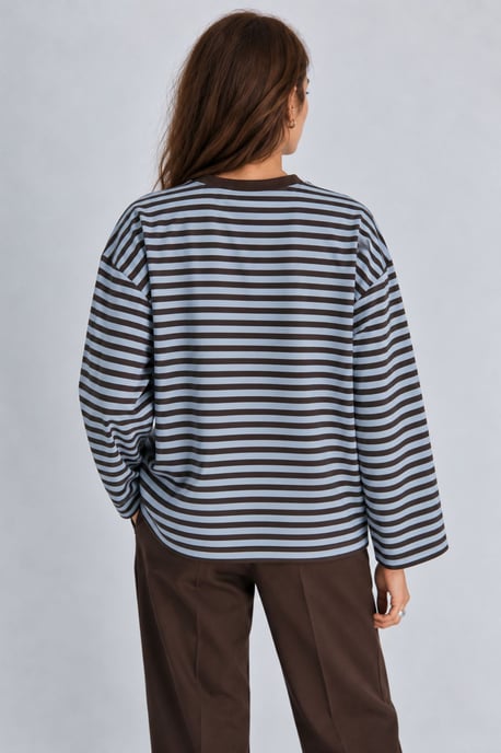 Bipantolon Sudadera oversize de mujer a rayas con cuello redondo - Image 6