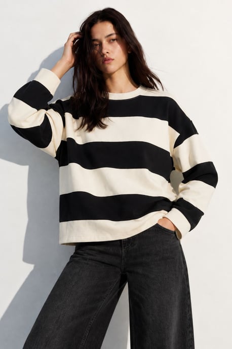 Bipantolon Sudadera de mujer oversize a rayas con cuello redondo - Image 5