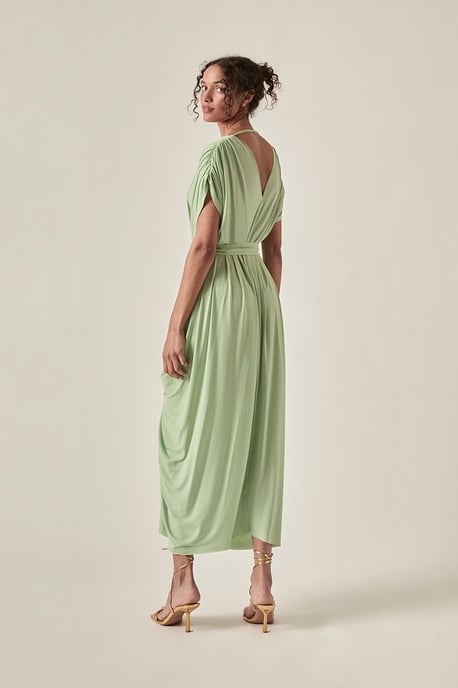 Vestido midi drapeado con espalda abierta – verde salvia - Image 2