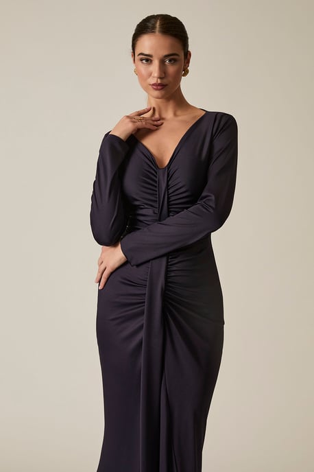 Vestido largo escultural azul marino - Image 3