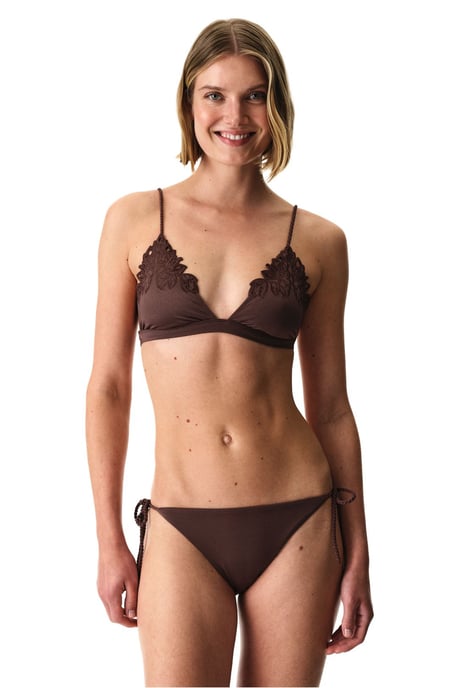 Top de bikini de triángulo con corte Valeria - Image 6