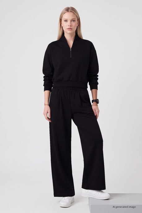 Conjunto deportivo - Image 1