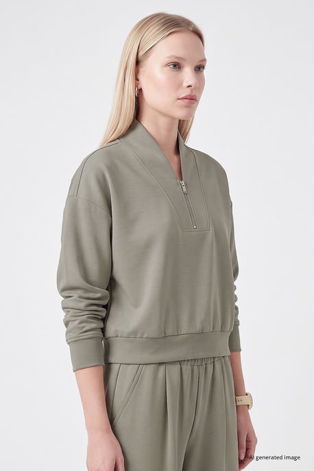 Conjunto deportivo - Image 2