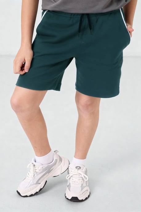 Pantalón corto con cintura ajustable y bolsillos - Image 3