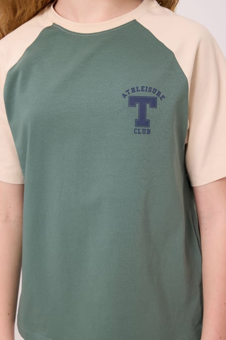 Camiseta de corte relajado con cuello redondo y estampado de texto - Image 4
