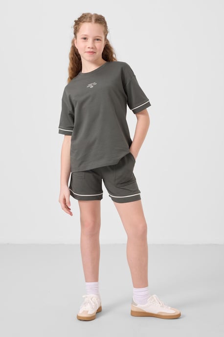 Conjunto de 2 piezas de camiseta y pantalón corto - Image 3