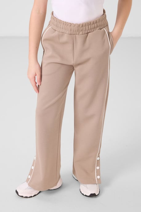 Conjunto de chándal con detalle de botones y pernera ancha - Image 3