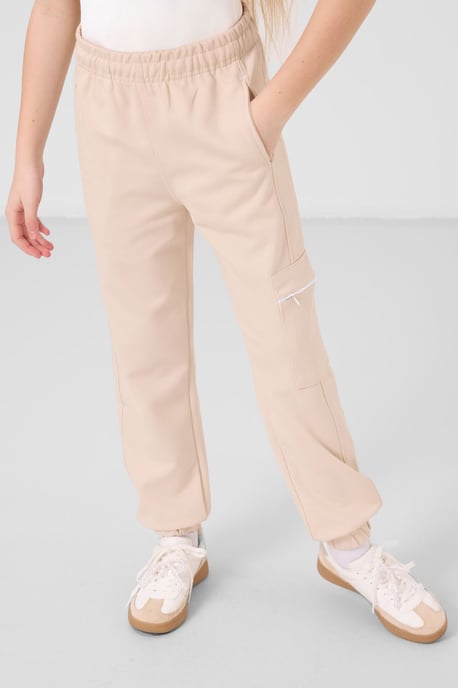 Conjunto de chándal de manga corta y cuello redondo - Image 2