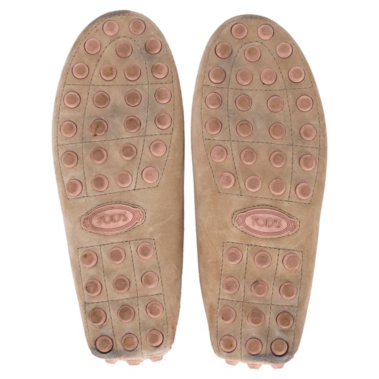 Tod's City Gommino mocasines de ante beige - Image 6