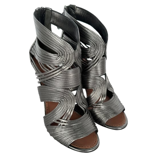 Alaïa Cage Wave stilettos de piel plateada - Image 5
