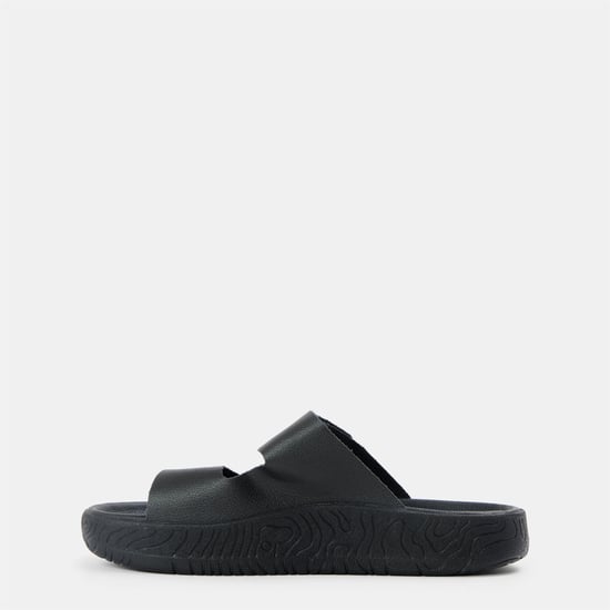 Sandalias planas de piel para mujer VEJA Etna en Full Black - Image 2