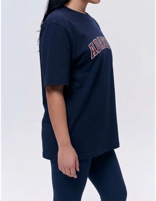 Adanola Varsity T-Shirt Mujer Azul marino Oversize - Image 2