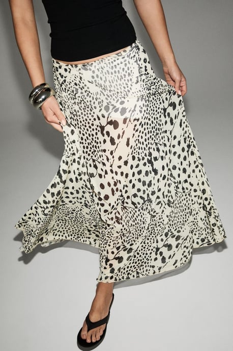Pantalón corto-falda de poner - Image 2