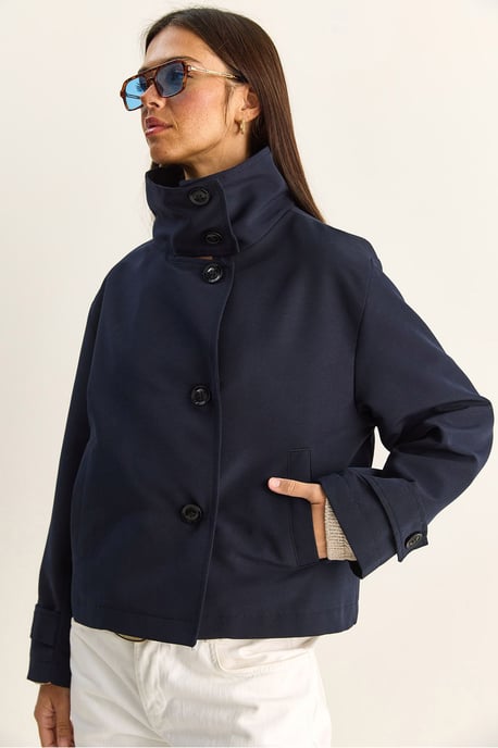 Gabardina corta con cuello mao - Image 6