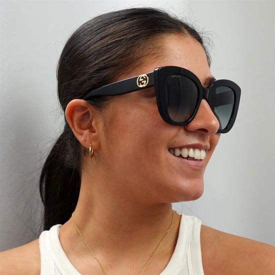 Gafas de sol Gucci Cat Eye para mujer en negro y gris degradado - Image 6