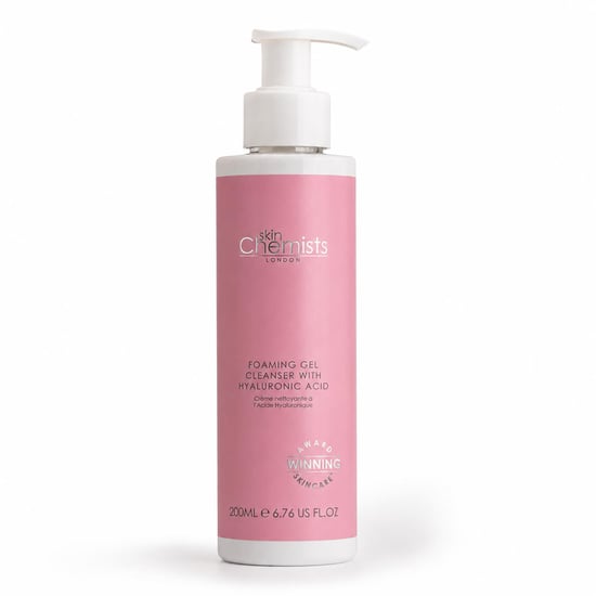 skinChemists Gel limpiador espumoso antiedad con ácido hialurónico 200 ml - Image 4