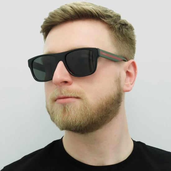 Gafas de sol polarizadas grises para hombre Gucci Rectangle negras con franjas verdes y rojas - Image 6