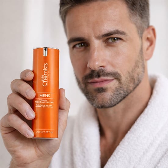 skinChemists Vitamina C antienvejecimiento para hombres que favorece un buen descanso nocturno. - Image 5