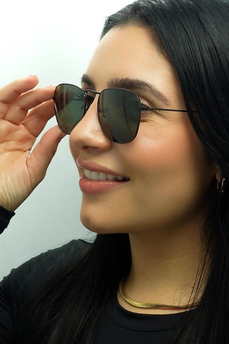 Ray-Ban Cuadradas Unisex Negro G-15 Verde RB3857 Frank - Image 5