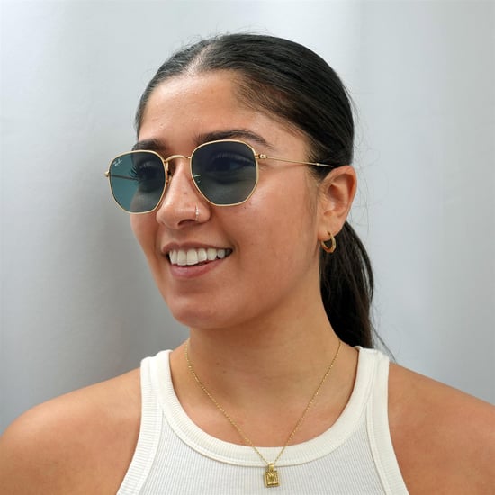 Gafas de sol Ray-Ban Square Unisex Doradas con Degradado Azul y Gris - Image 6