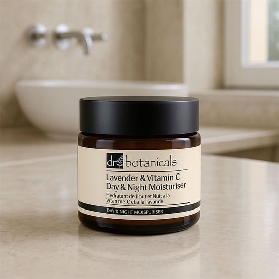 Dr Botanicals Crema Hidratante Día y Noche Lavanda y Vitamina C 50ml - Image 3