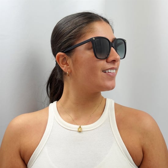 Gafas de sol cuadradas Gucci para mujer en negro y gris degradado - Image 5