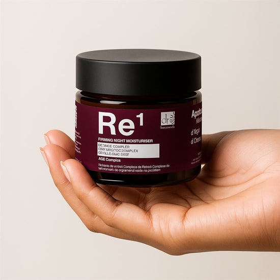 Dr. Botanicals Crema hidratante de noche antiedad con complejo de retinol al 1% y ácido hialurónico al 1%, 60 ml. - Image 3