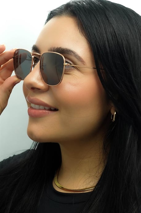 Ray-Ban Cuadradas Unisex Oro Rosa Gris Oscuro RB3857 Frank - Image 6