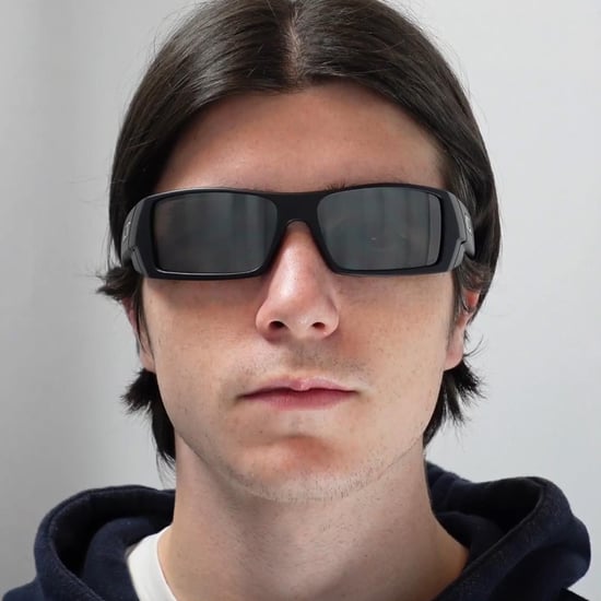Gafas de sol Oakley Wrap para hombre en negro pulido y gris - Image 5
