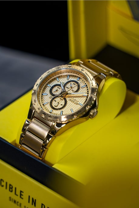 Invicta Aviator 50106 Reloj de Hombre - Movimiento de Cuarzo - Acero Inoxidable con Esfera Dorada - 44 mm - Image 3