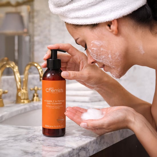 skinChemists Gel limpiador antiedad con vitamina C y péptidos, 200 ml - Image 5