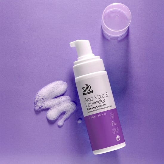 Skin Superfood Limpiador facial espumoso antiedad avanzado con aloe vera y lavanda, 150 ml. - Image 2