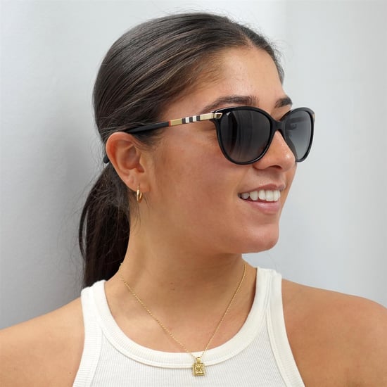 Gafas de sol Burberry Be4216 3001T3 Negro Gris degradado Polarizadas - Image 5