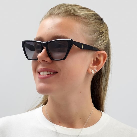 Gafas de sol Cat Eye para mujer Saint Laurent en negro y gris degradado - Image 6