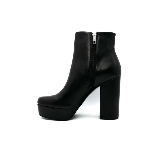 Steve madden top gratify