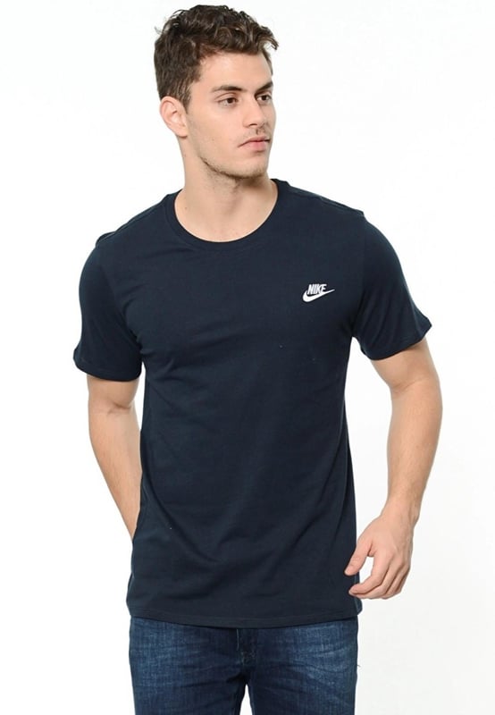 Camiseta bordada Futura en azul marino y logo plateado de Nike