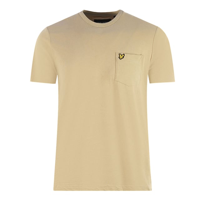 Camiseta beis con logo de la marca y bolsillo en el pecho de Lyle